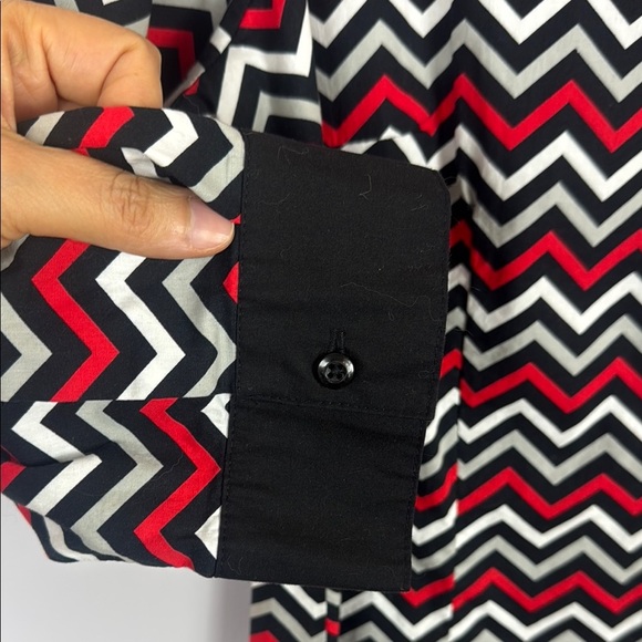 Zac & Rachel Casual Vibrant Red Gray Black Zigzag Button Down Blouse Size XL - Picture 6 of 11